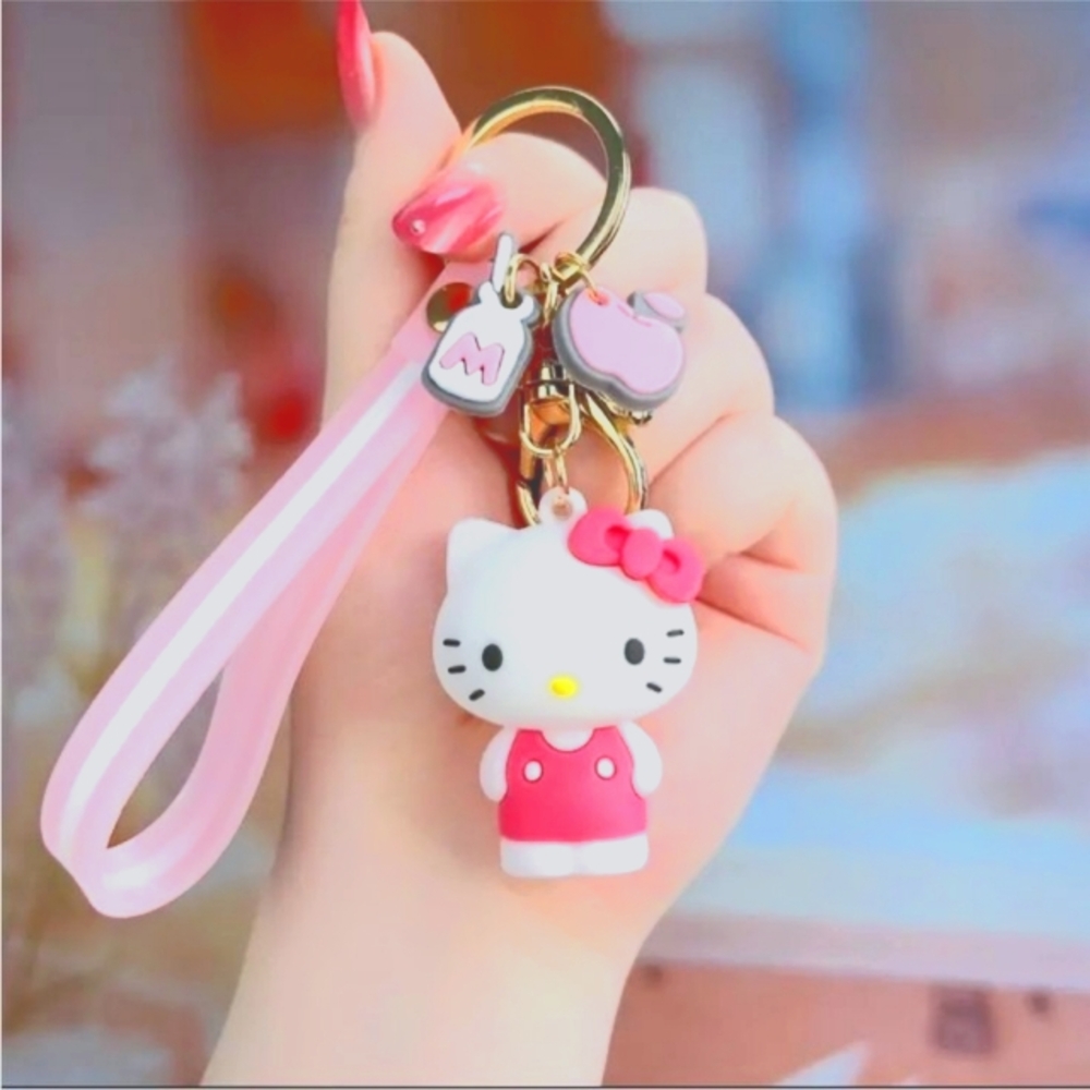 Hello kitty keychains! ๐ก